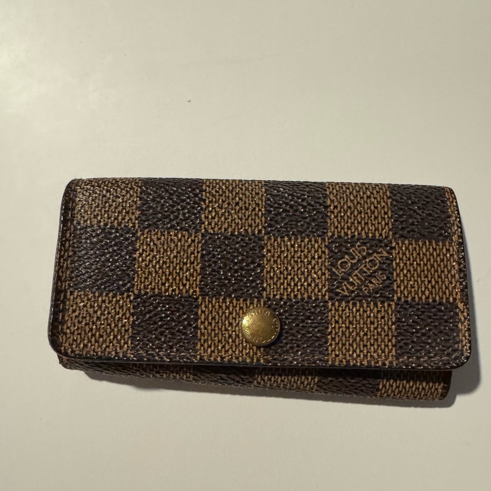 Louis Vuitton Damier Ebene Key Holder 4 keys